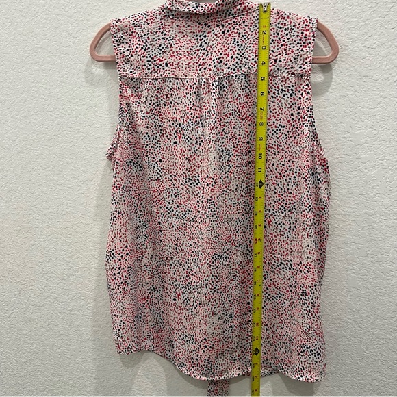 Jones & Company, Jones New York sleeveless white with blue and pink dot, blouse - Picture 5 of 8